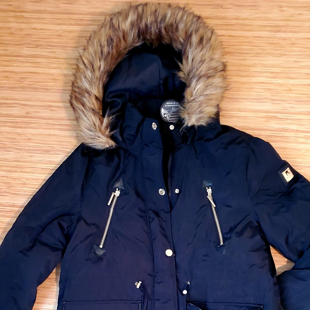 Ladies Jacket - Picture 2 of 3